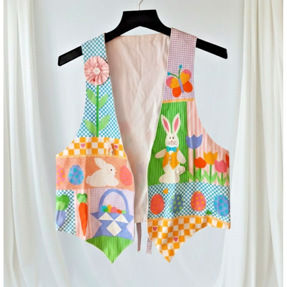 Womens Vintage 90s Easter Theme Vest Size M Pink Blue Bunnies Eggs Flowers Heart